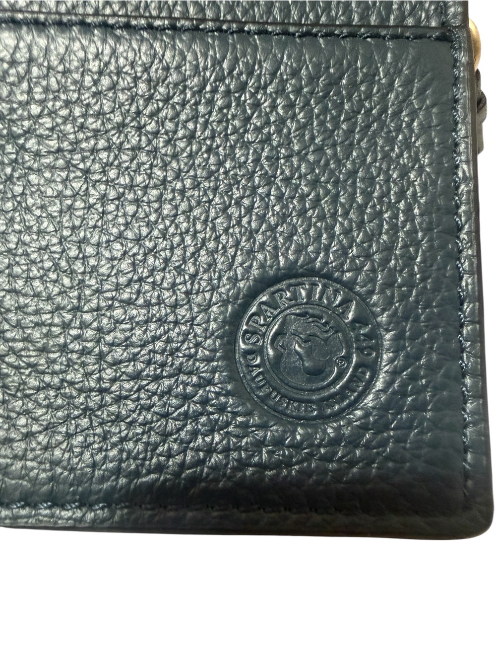 Spartina 449 Forest Green Pebbled Leather Wristlet with Gold Accent - Picture 4 of 16